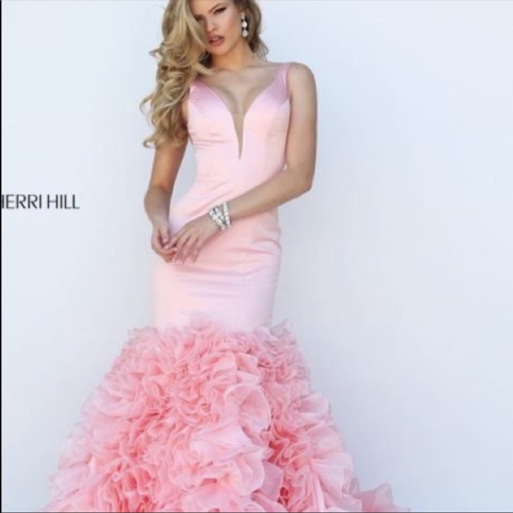 Sherri hill pink dress. Mermaid prom dress